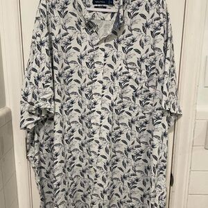 Nautica Men's Blue and White Shirt